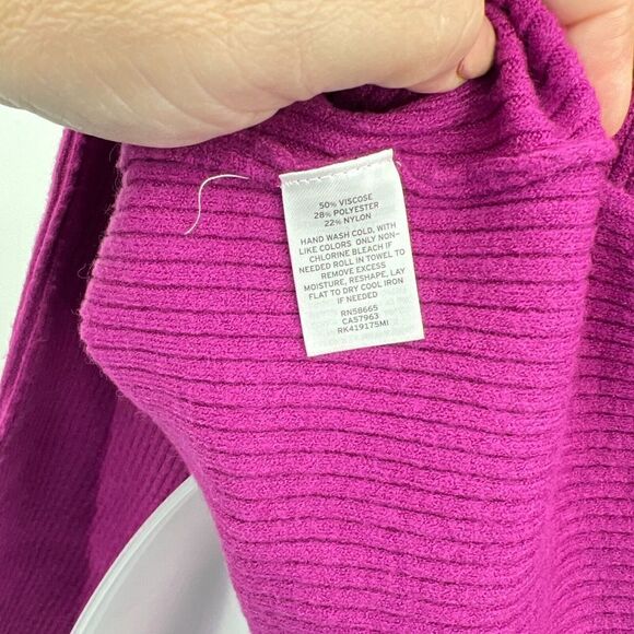 Free Press Sweater Women Small Purple Pullover Long Sleeve VNeck Knit Soft AS IS - Picture 13 of 13